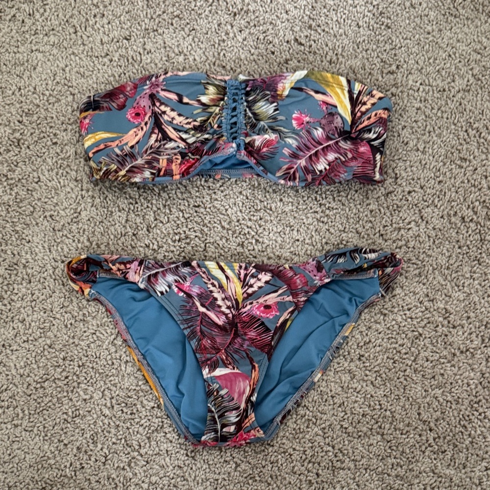 Tropical Print O’Neill Bandeau Bikini Set